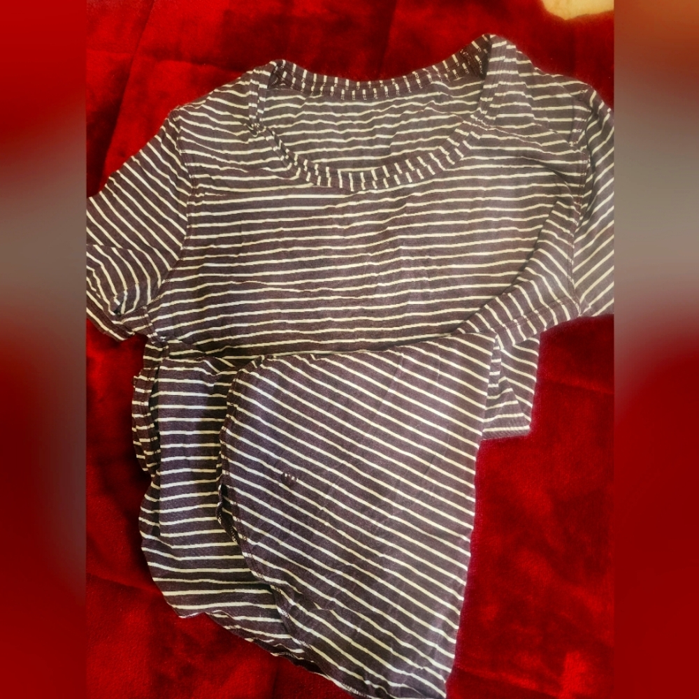 Lululemon Tee